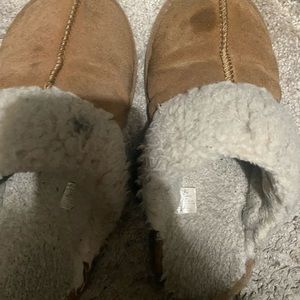 Pawz by Bearpaw Women's Mackenzie Suede Scuff Slipper